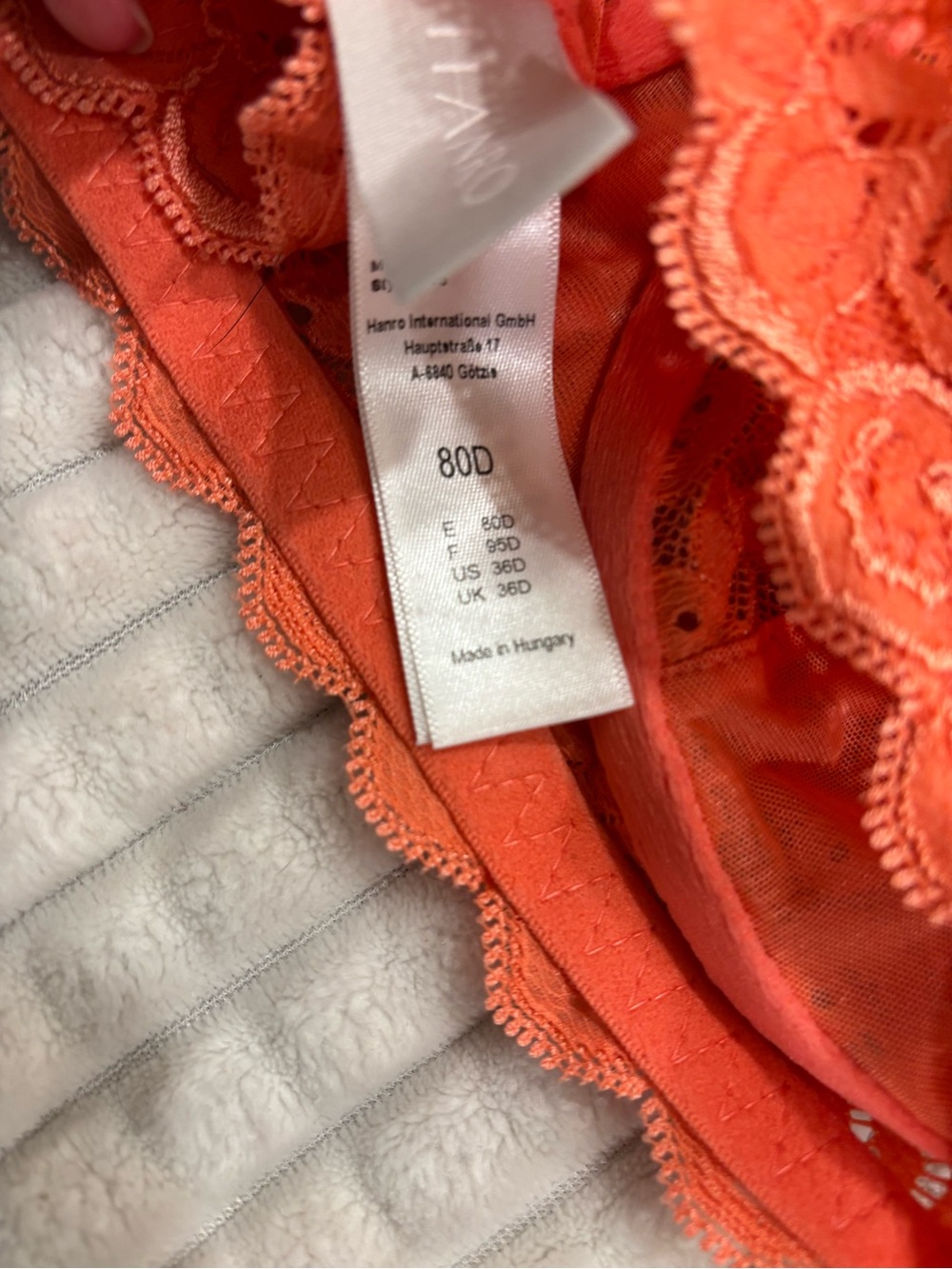 Hanro Vibrant Orange Lace Bralette with Scalloped Trim - Picture 5 of 8